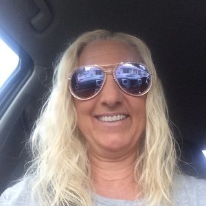 Meet your Posher, Charlene